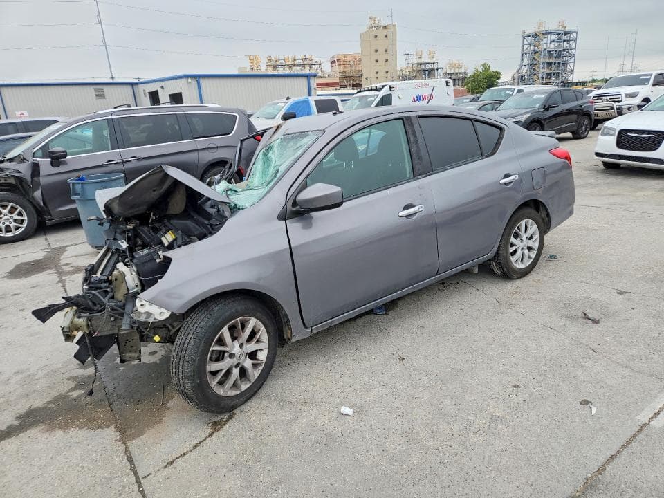 2019 NISSAN VERSA SV - 1