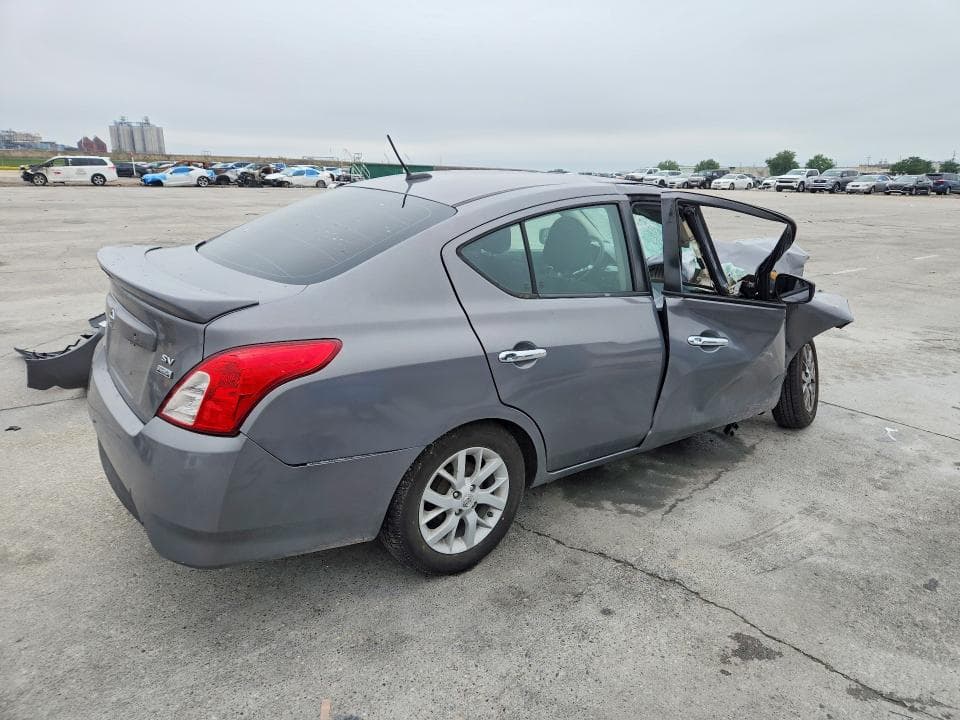 2019 NISSAN VERSA SV 3
