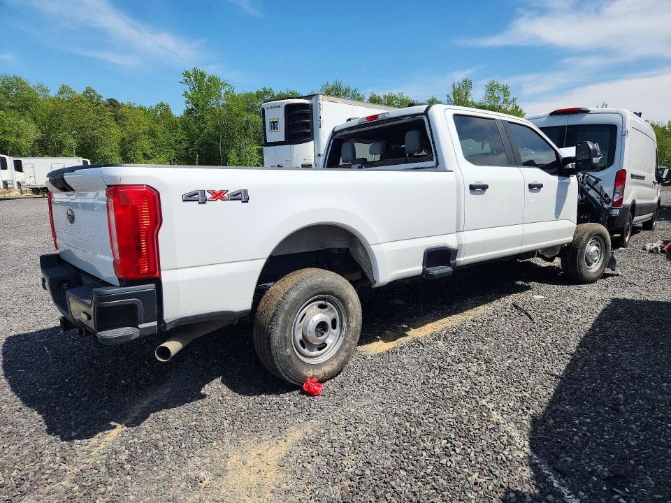 2023 FORD F350 SUPER DUTY 3