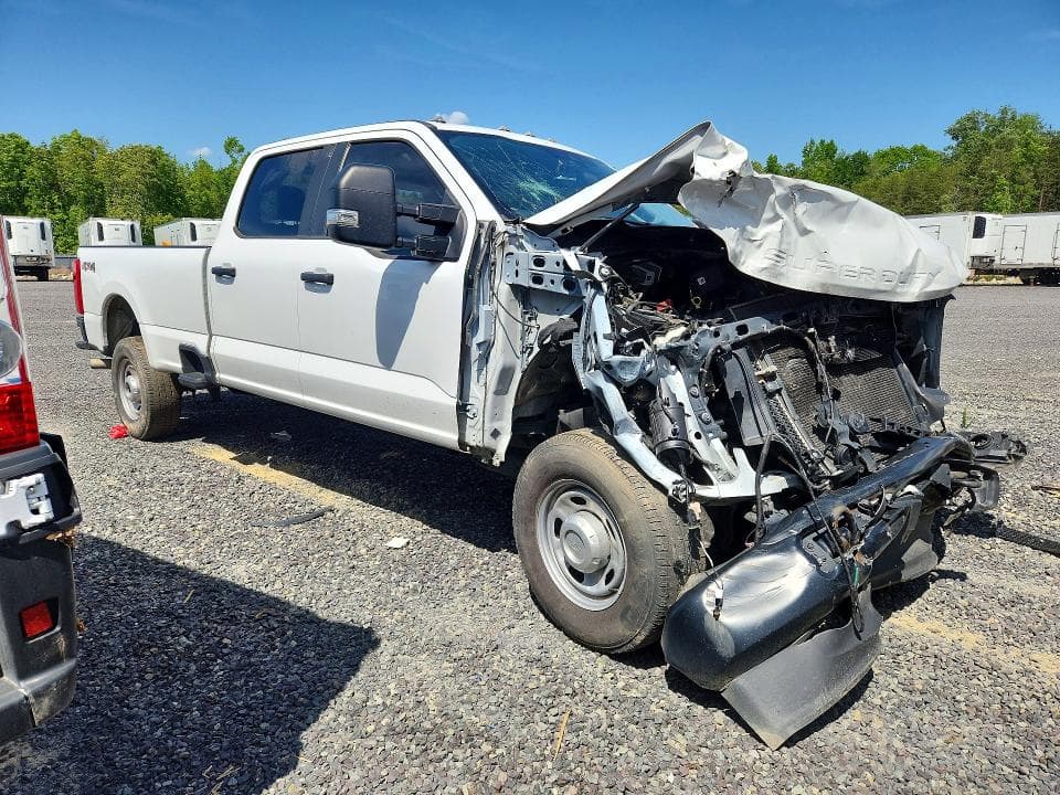 2023 FORD F350 SUPER DUTY 4