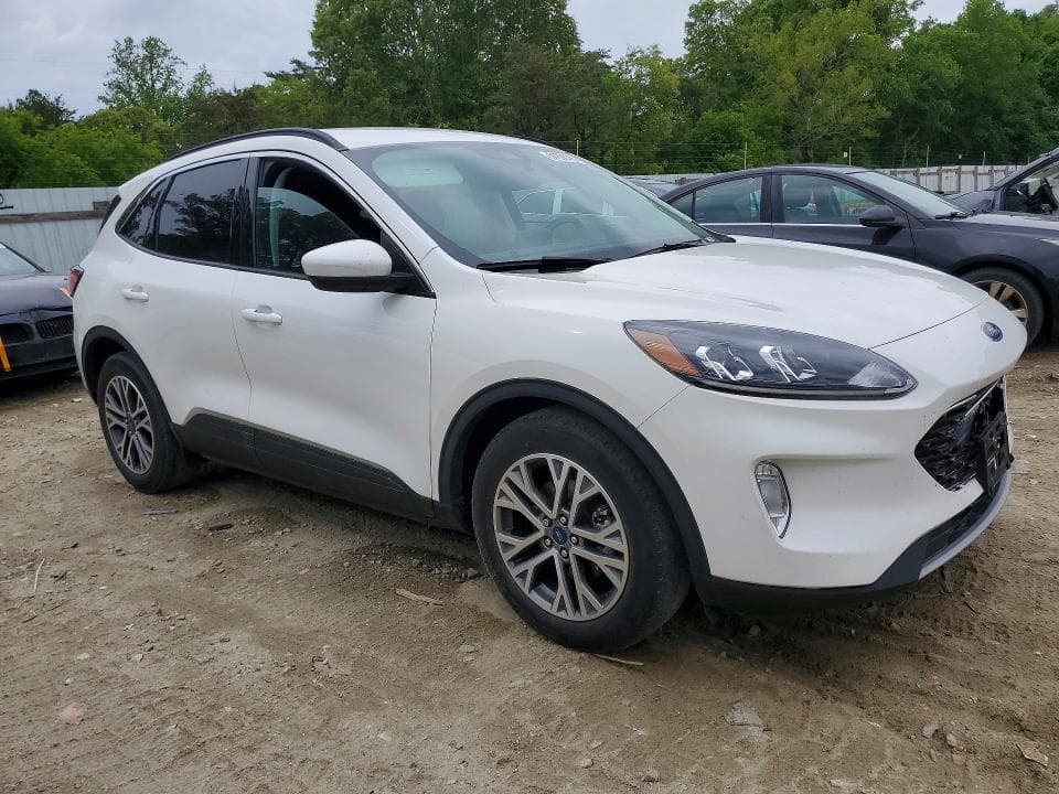 2021 FORD ESCAPE SEL 4
