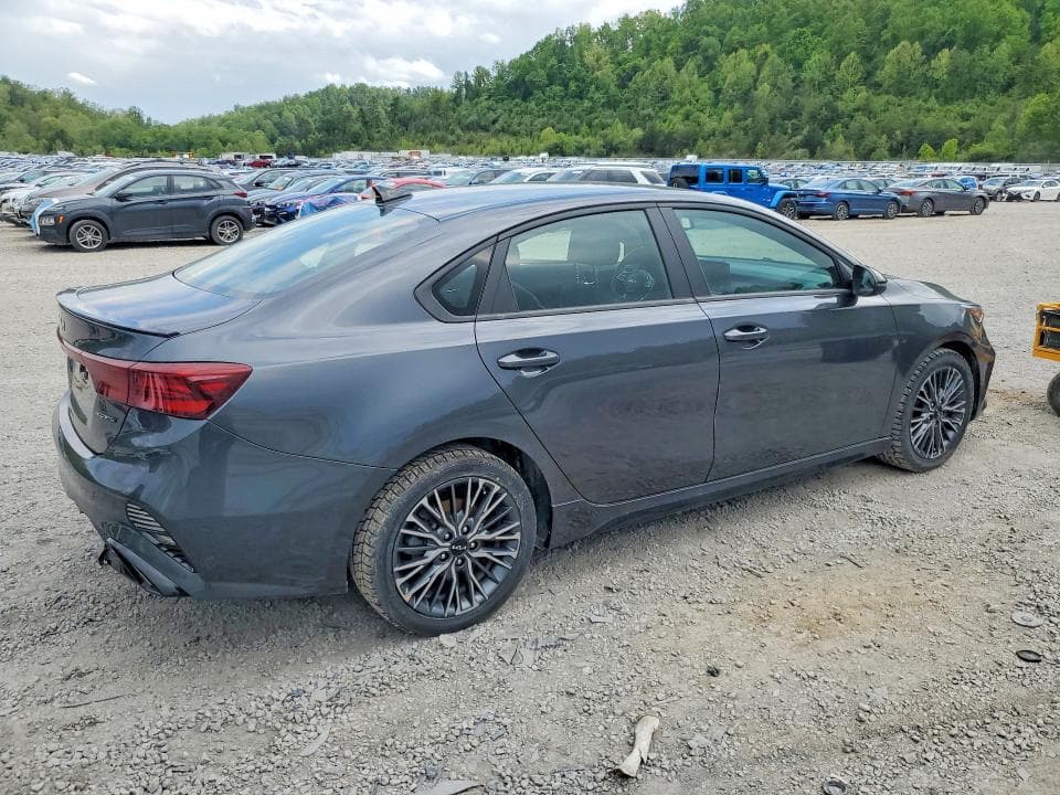 2024 KIA FORTE GT LINE 3