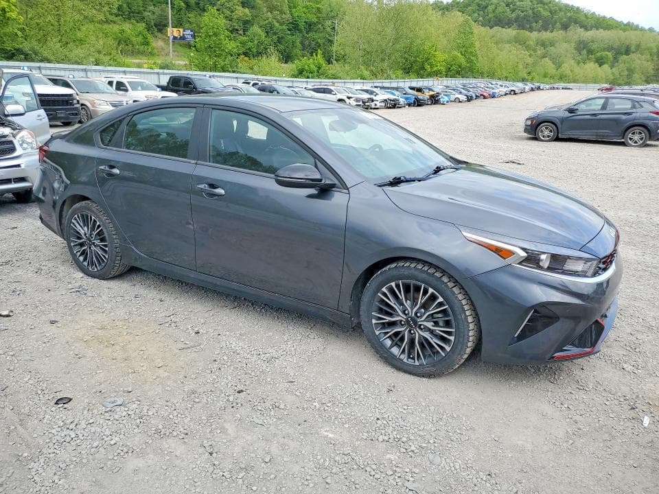 2024 KIA FORTE GT LINE 4