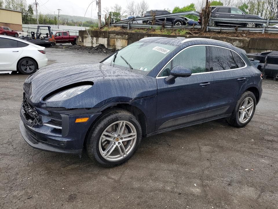 2021 PORSCHE MACAN - 1