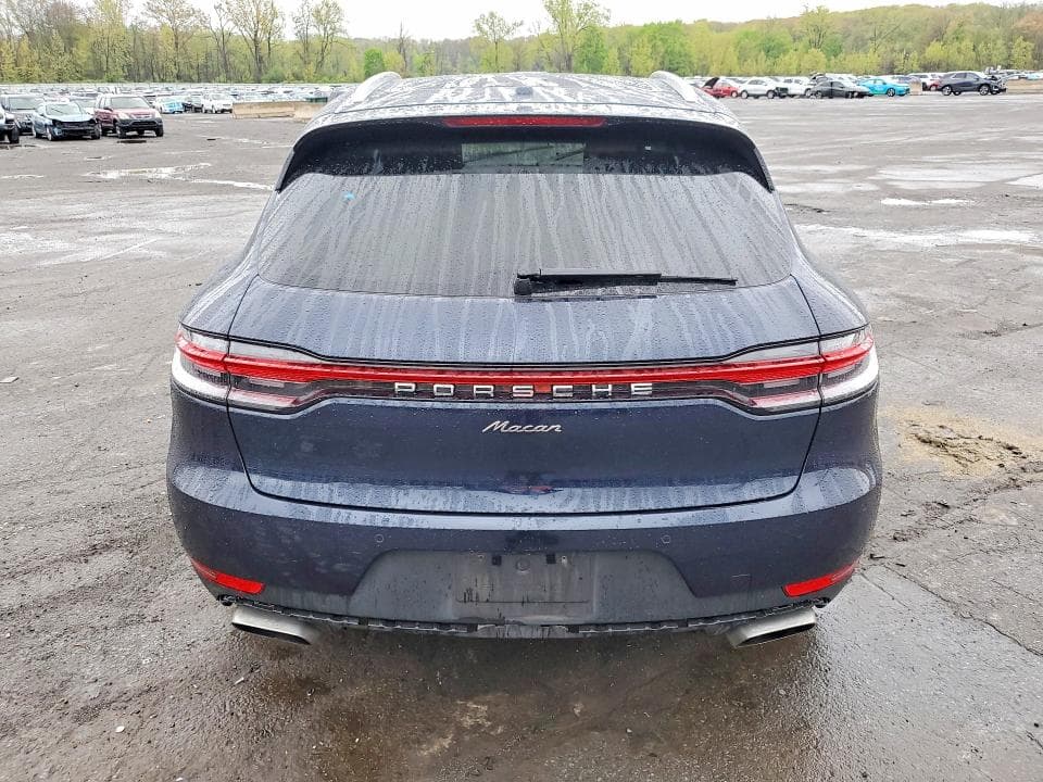2021 PORSCHE MACAN 6