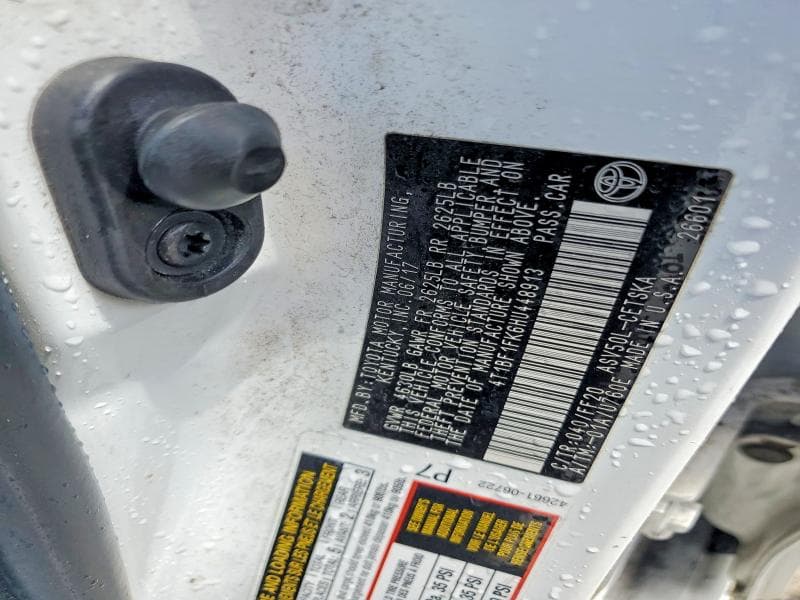 2017 TOYOTA CAMRY SE 12