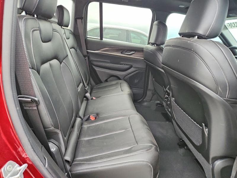 2025 JEEP GRAND CHEROKEE LIMITED LIMITED 11
