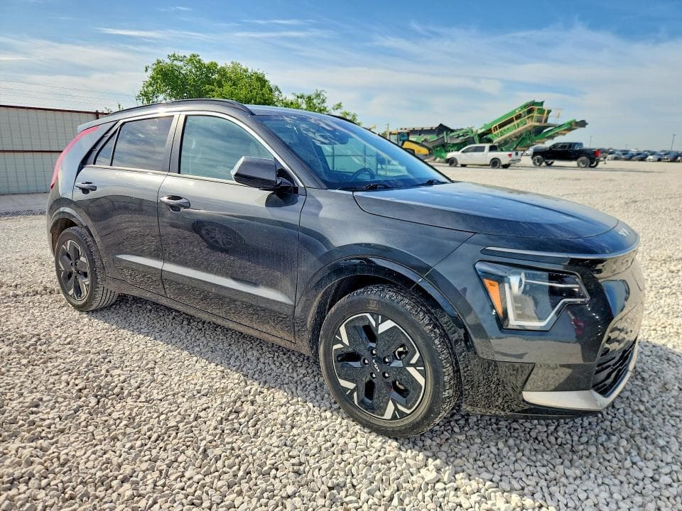2023 KIA NIRO WIND WIND 4