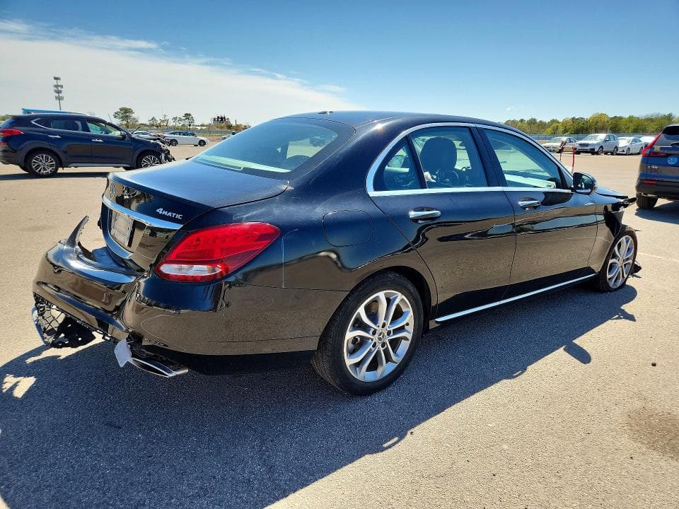 2018 MERCEDES-BENZ C 300 4MATIC 3