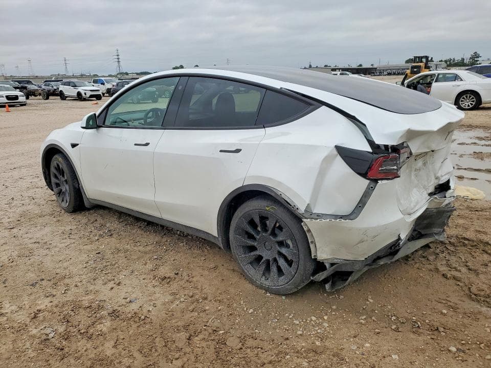2023 TESLA MODEL Y 2