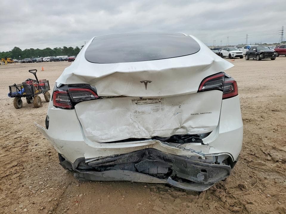 2023 TESLA MODEL Y 6