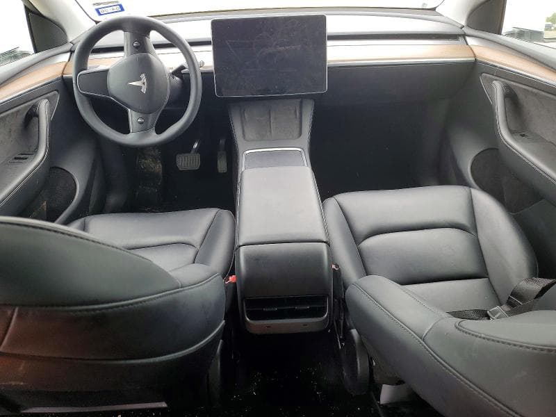 2023 TESLA MODEL Y 8