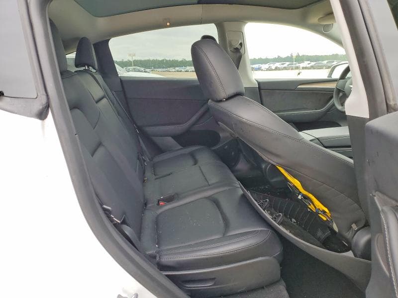 2023 TESLA MODEL Y 10