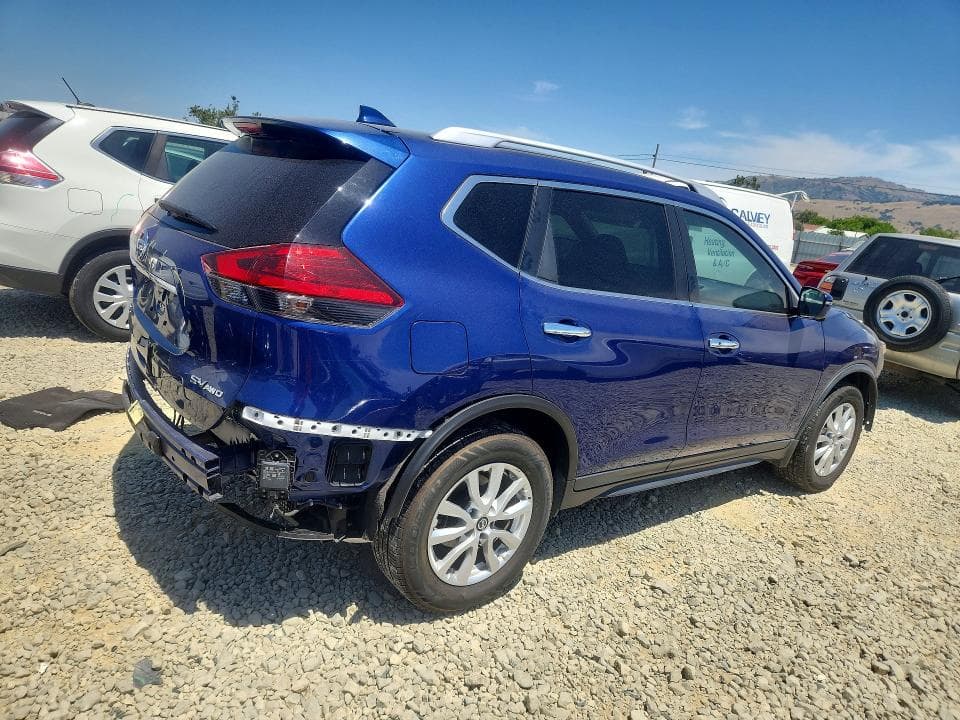 2017 NISSAN ROGUE 3