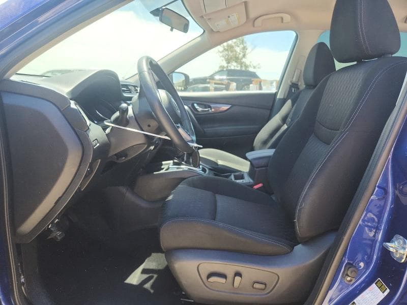 2017 NISSAN ROGUE 7