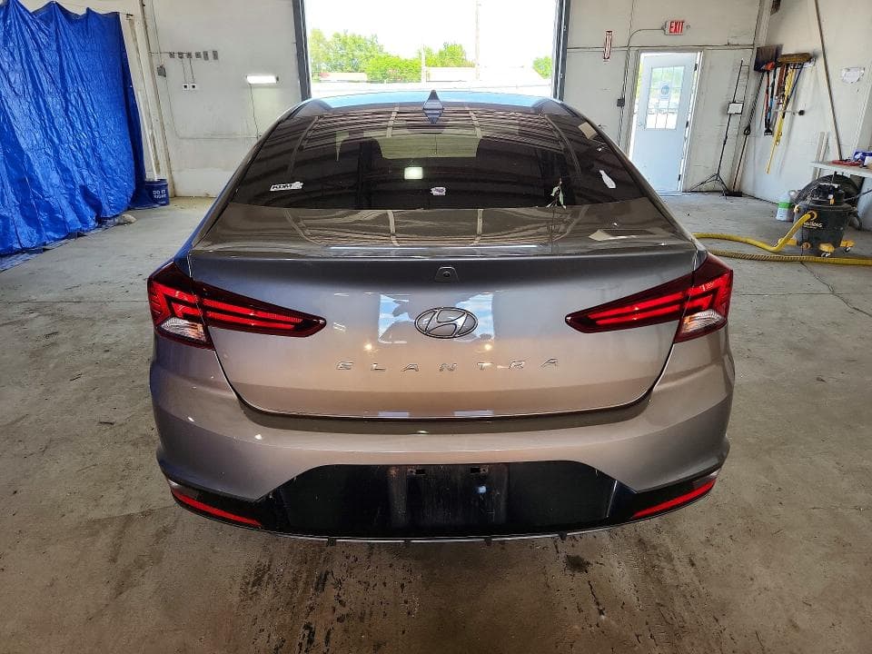 2020 HYUNDAI ELANTRA SEL SEL 6