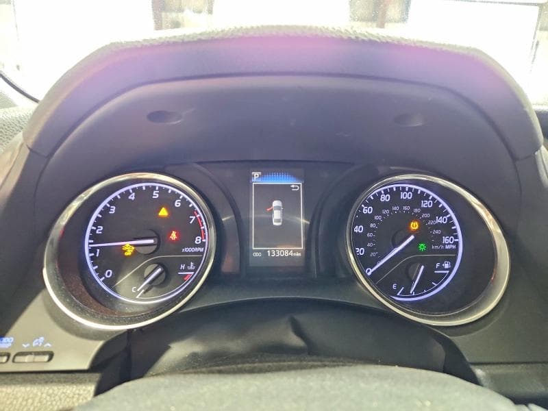 2019 TOYOTA CAMRY SE 9
