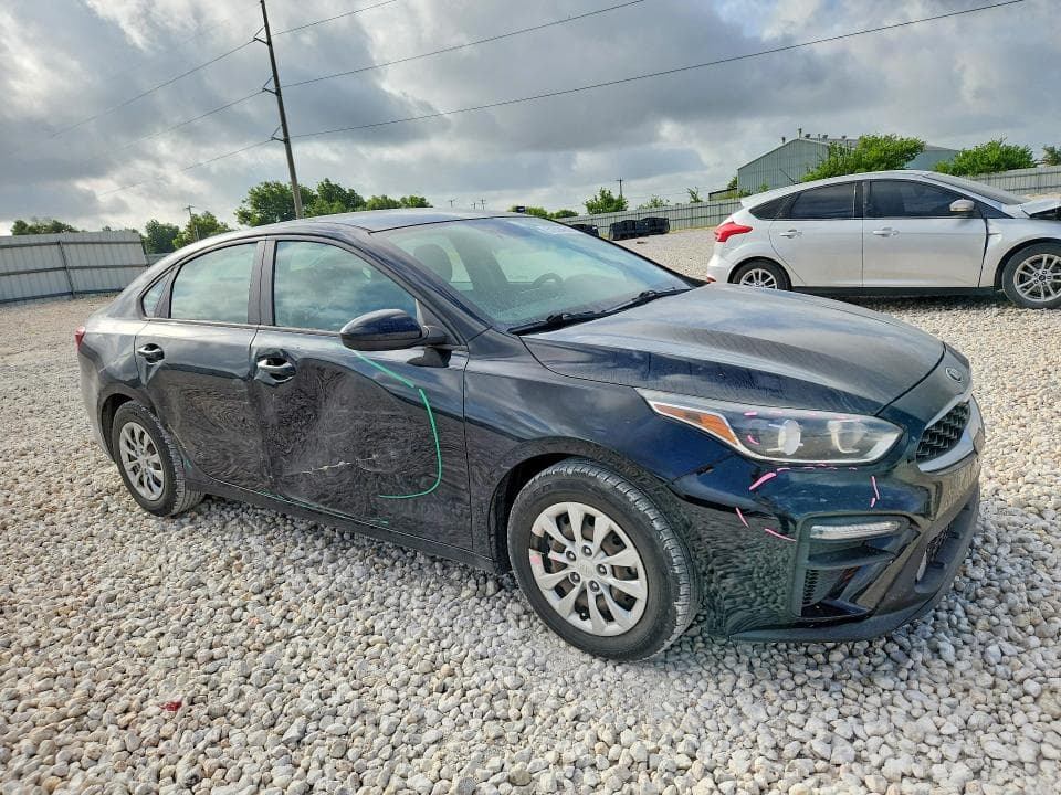 2021 KIA FORTE FE 4