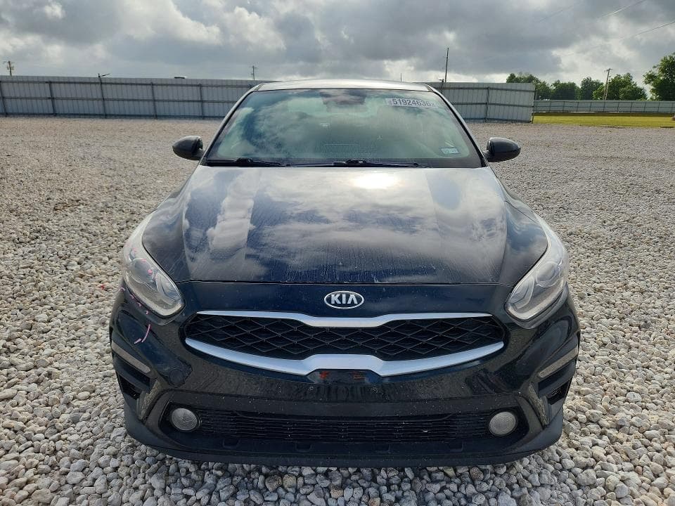 2021 KIA FORTE FE 5