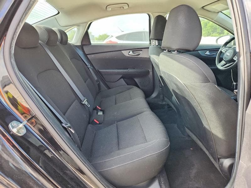 2021 KIA FORTE FE 10
