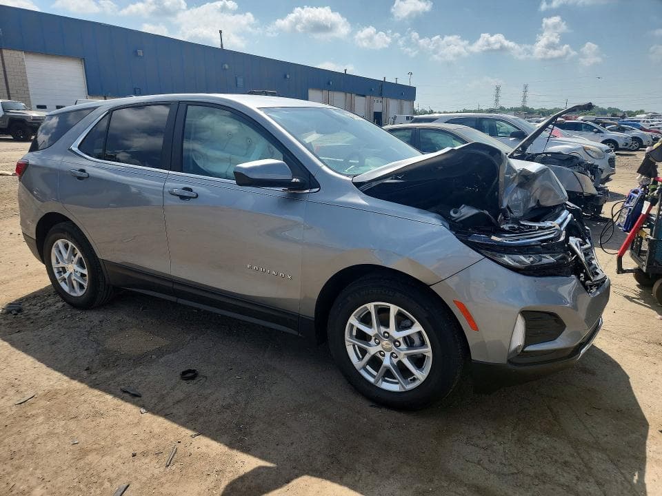 2023 CHEVROLET EQUINOX LT LT 4