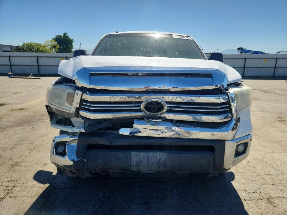 2017 TOYOTA TUNDRA SR5 5
