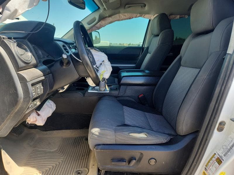 2017 TOYOTA TUNDRA SR5 7