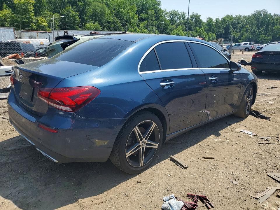2020 MERCEDES-BENZ A 220 4MATIC 220 4MATIC 3