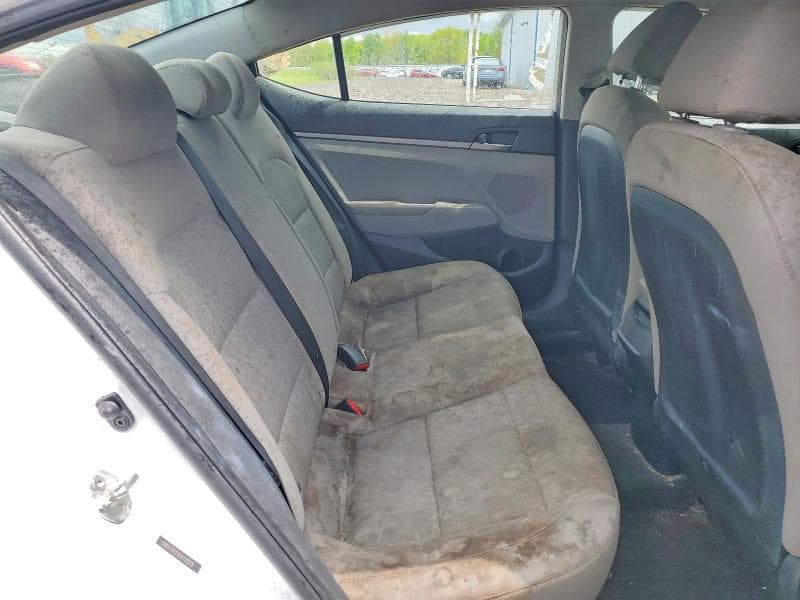 2017 HYUNDAI ELANTRA SE SE 11