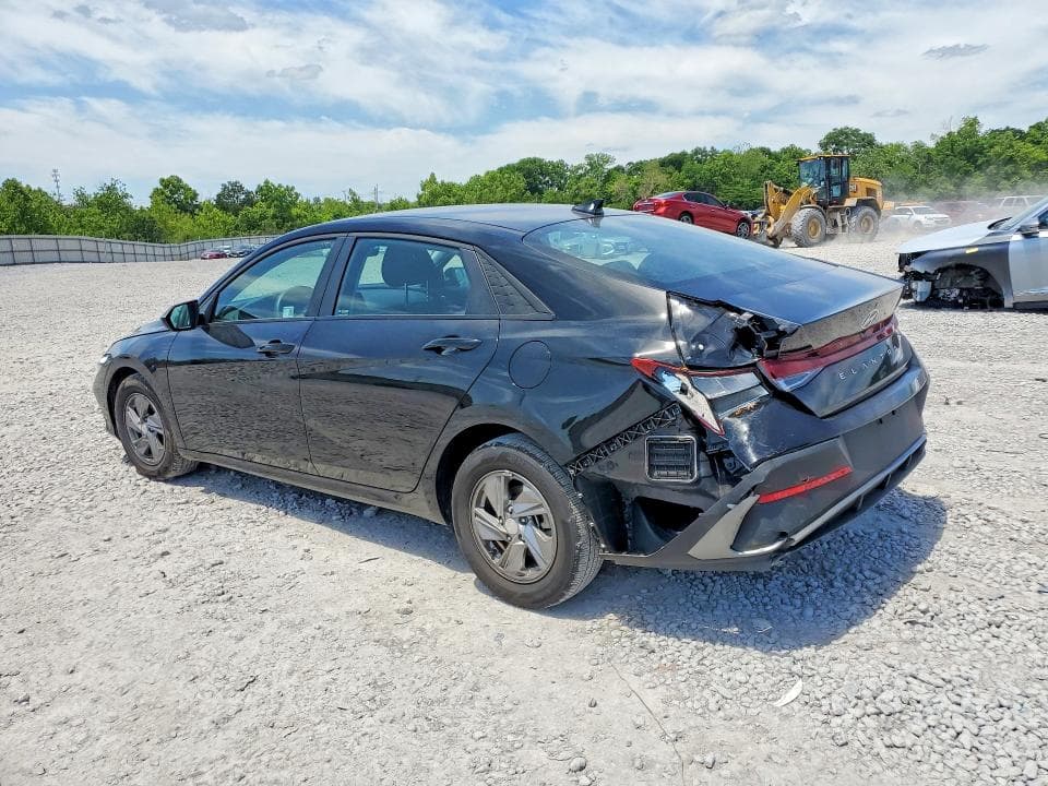2025 HYUNDAI ELANTRA SE 2
