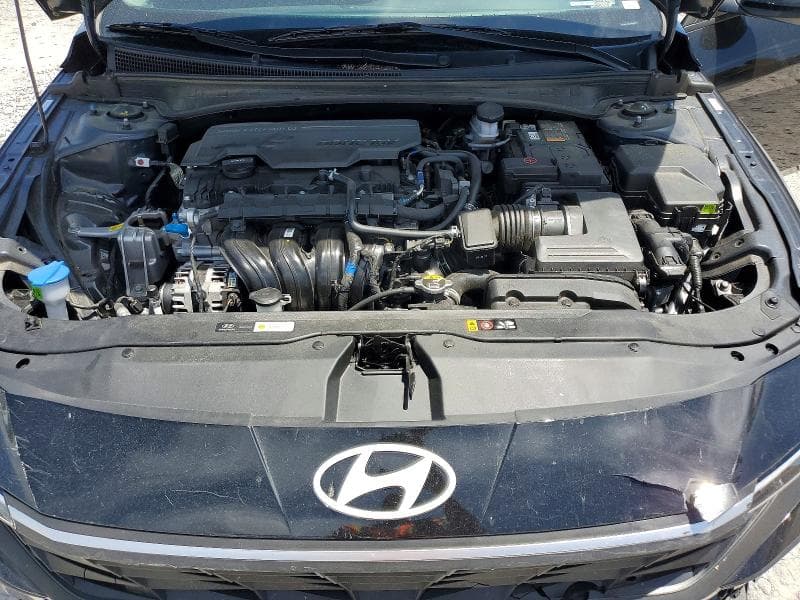 2025 HYUNDAI ELANTRA SE 11
