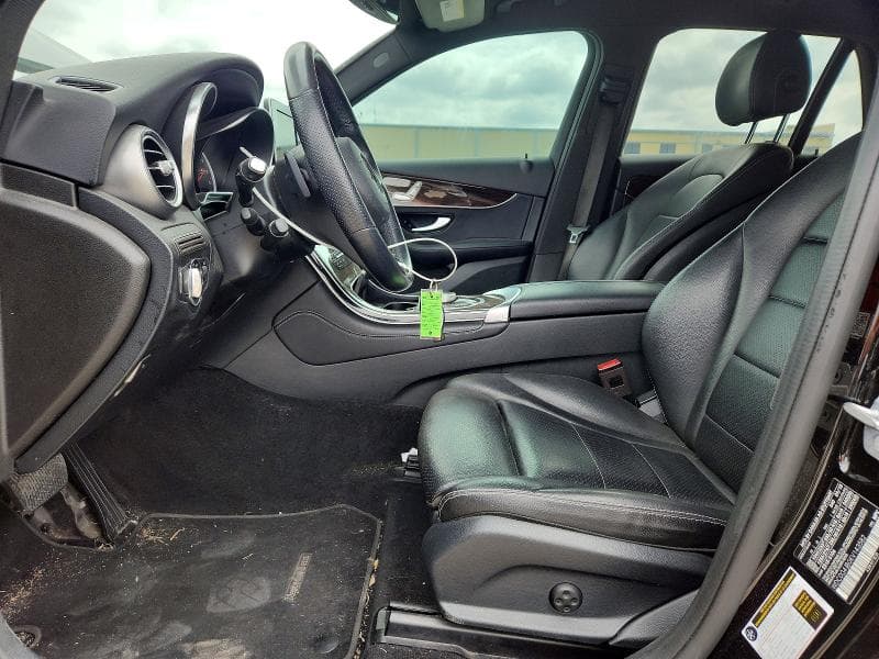 2019 MERCEDES-BENZ GLC 300 300 7