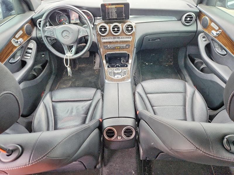 2019 MERCEDES-BENZ GLC 300 300 8