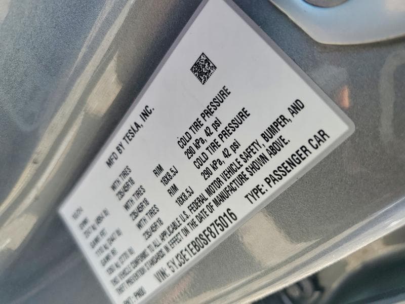 2025 TESLA MODEL 3 12