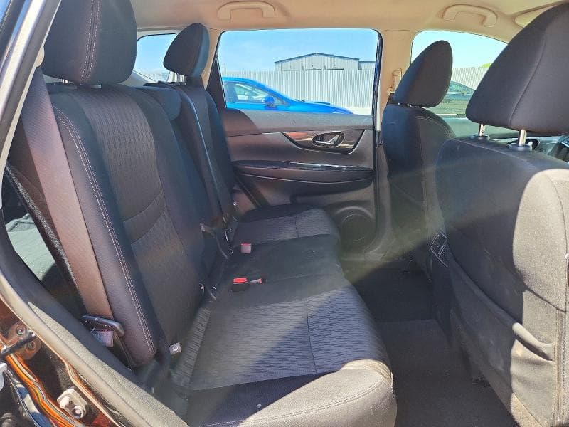 2018 NISSAN ROGUE S 11