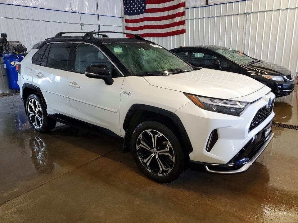 2024 TOYOTA RAV4 PRIME XSE 4