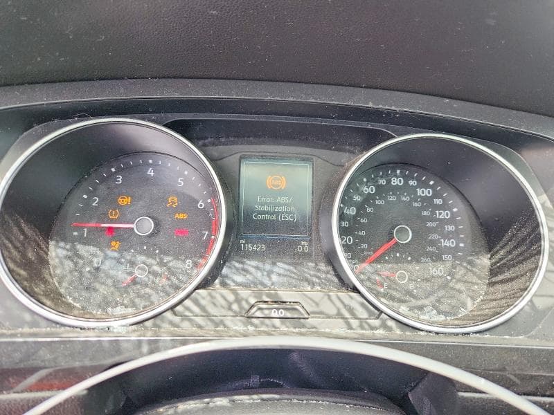 2018 VOLKSWAGEN TIGUAN S 9