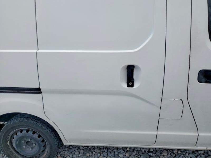 2017 NISSAN NV200 SV 11