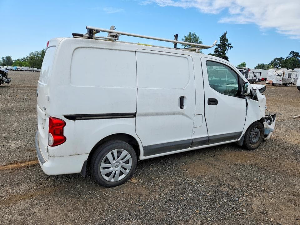 2017 NISSAN NV200 SV 3