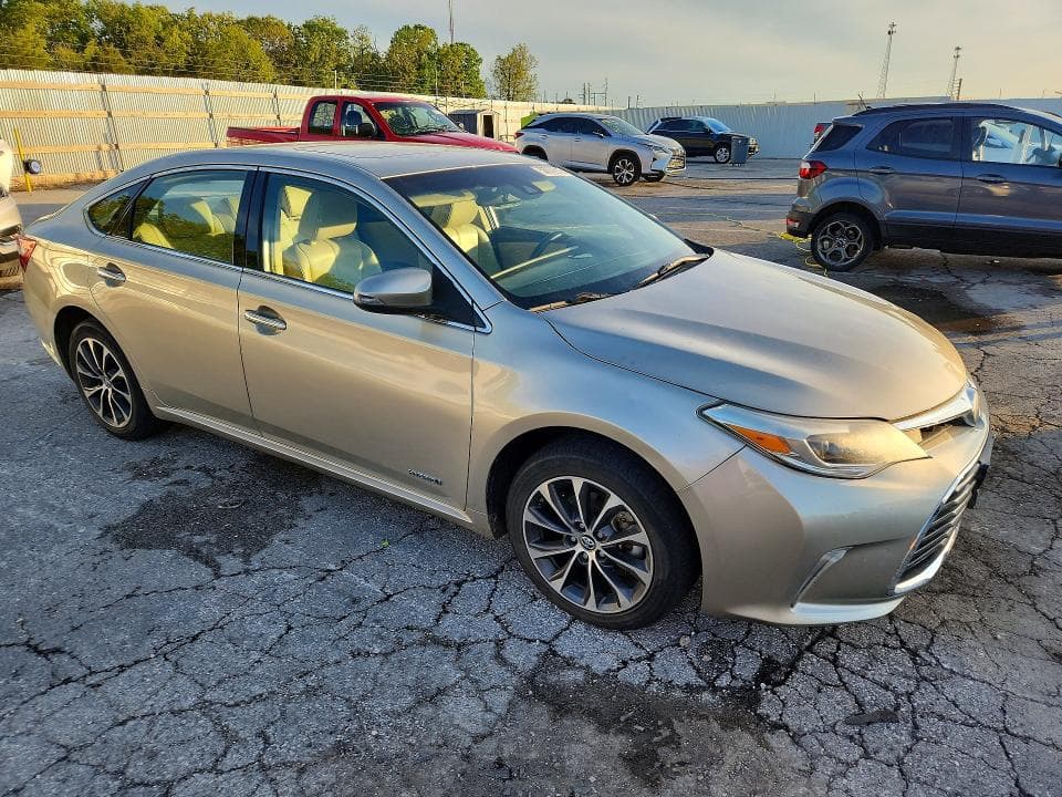 2018 TOYOTA AVALON HYBRID XLE PREMIUM 4