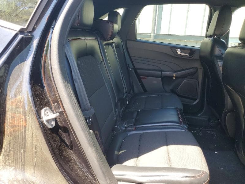 2023 FORD ESCAPE ST LINE 10