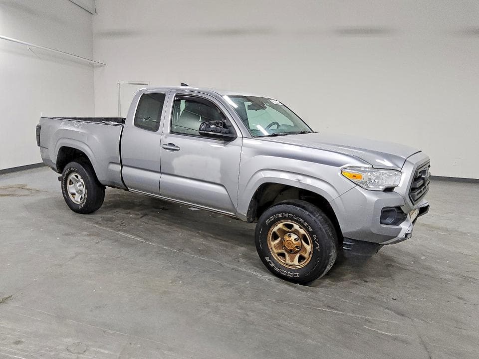 2018 TOYOTA TACOMA SR SR 4