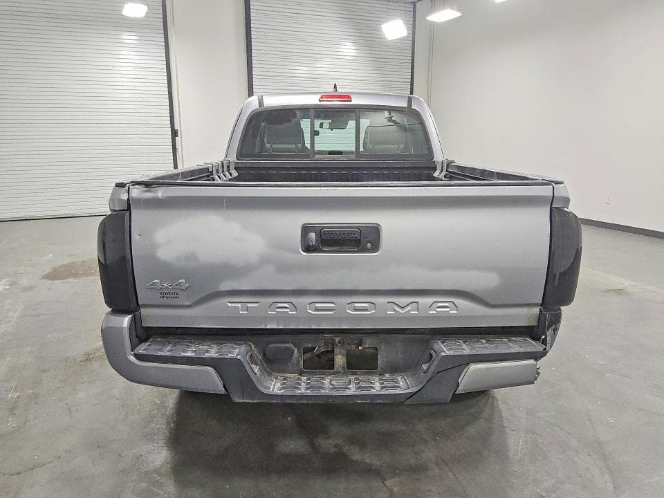 2018 TOYOTA TACOMA SR SR 8