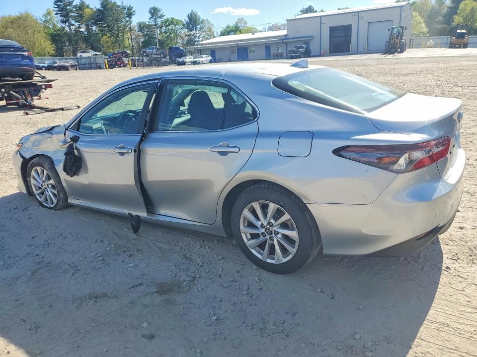 2024 TOYOTA CAMRY LE 2