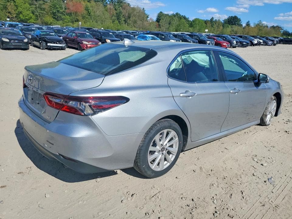 2024 TOYOTA CAMRY LE 3