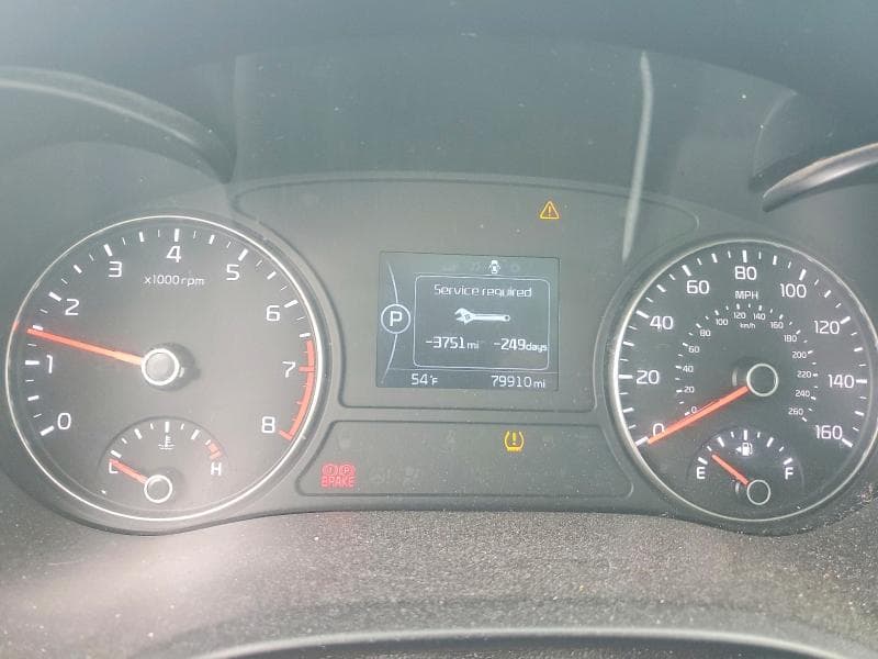 2018 KIA OPTIMA S 9