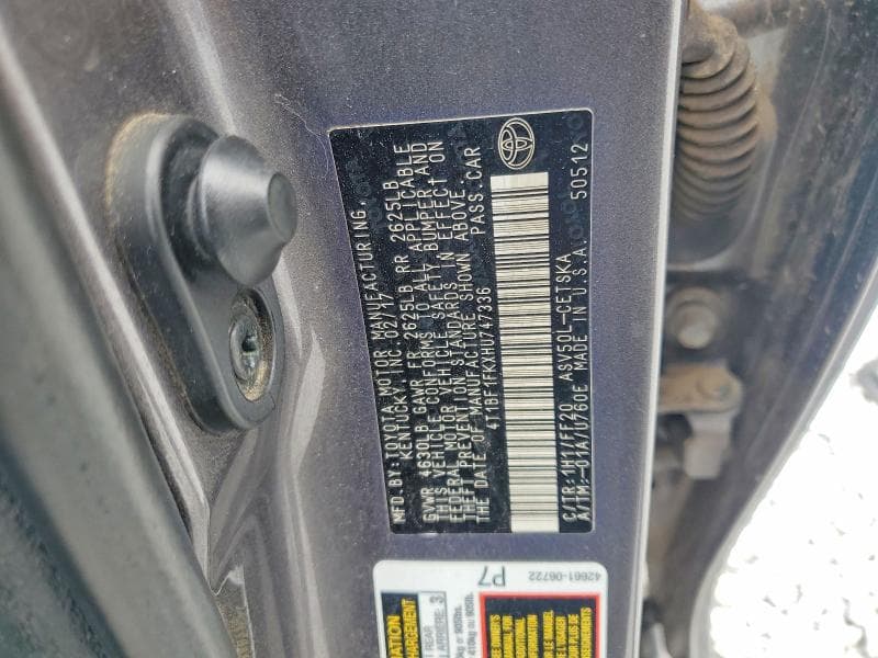 2017 TOYOTA CAMRY SE 12