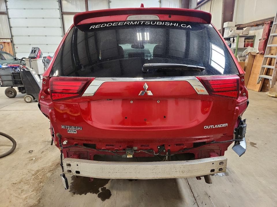 2017 MITSUBISHI OUTLANDER ES 6