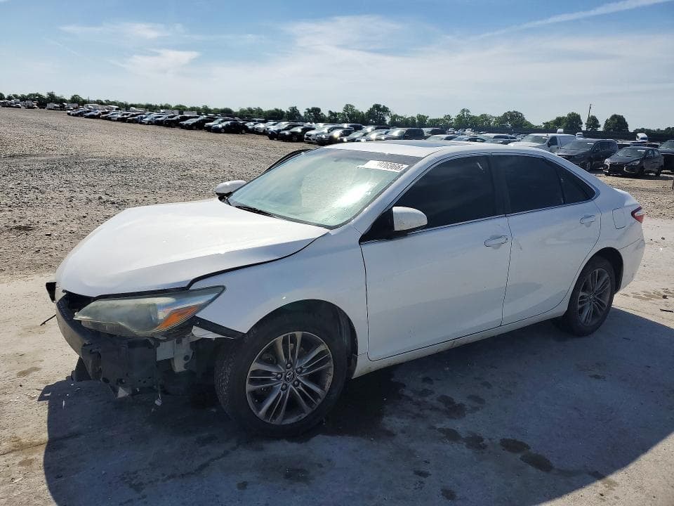 2017 TOYOTA CAMRY SE - 1