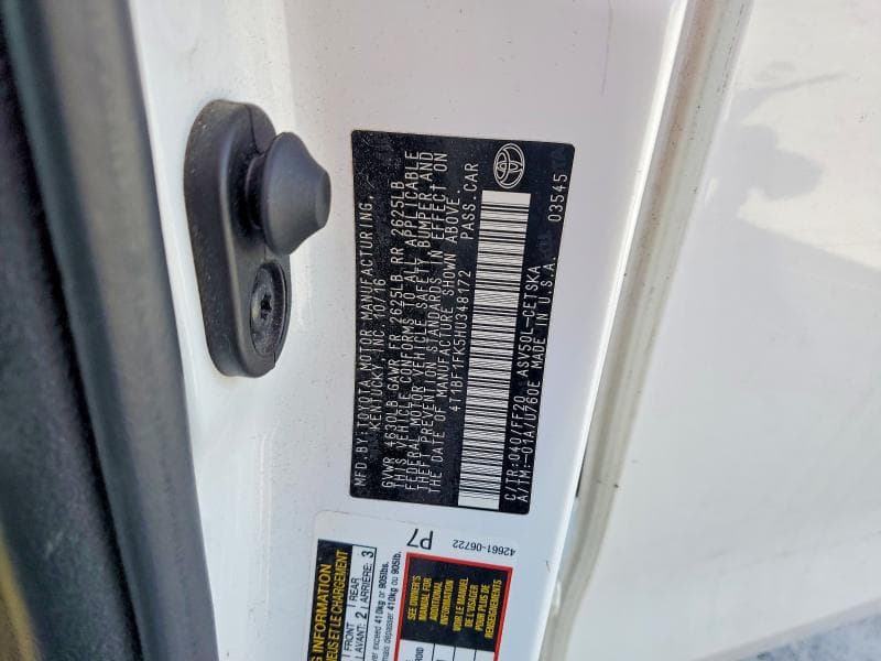 2017 TOYOTA CAMRY SE 12
